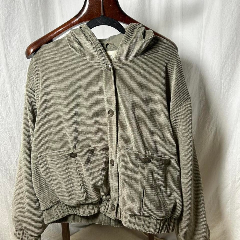 Stoosh Women Hoodie Jacket SZ M Sage green  Cropped Slouch waffle‎ knit